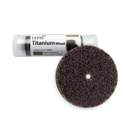 Zr. Titanium 휠